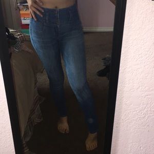 High waisted jeans